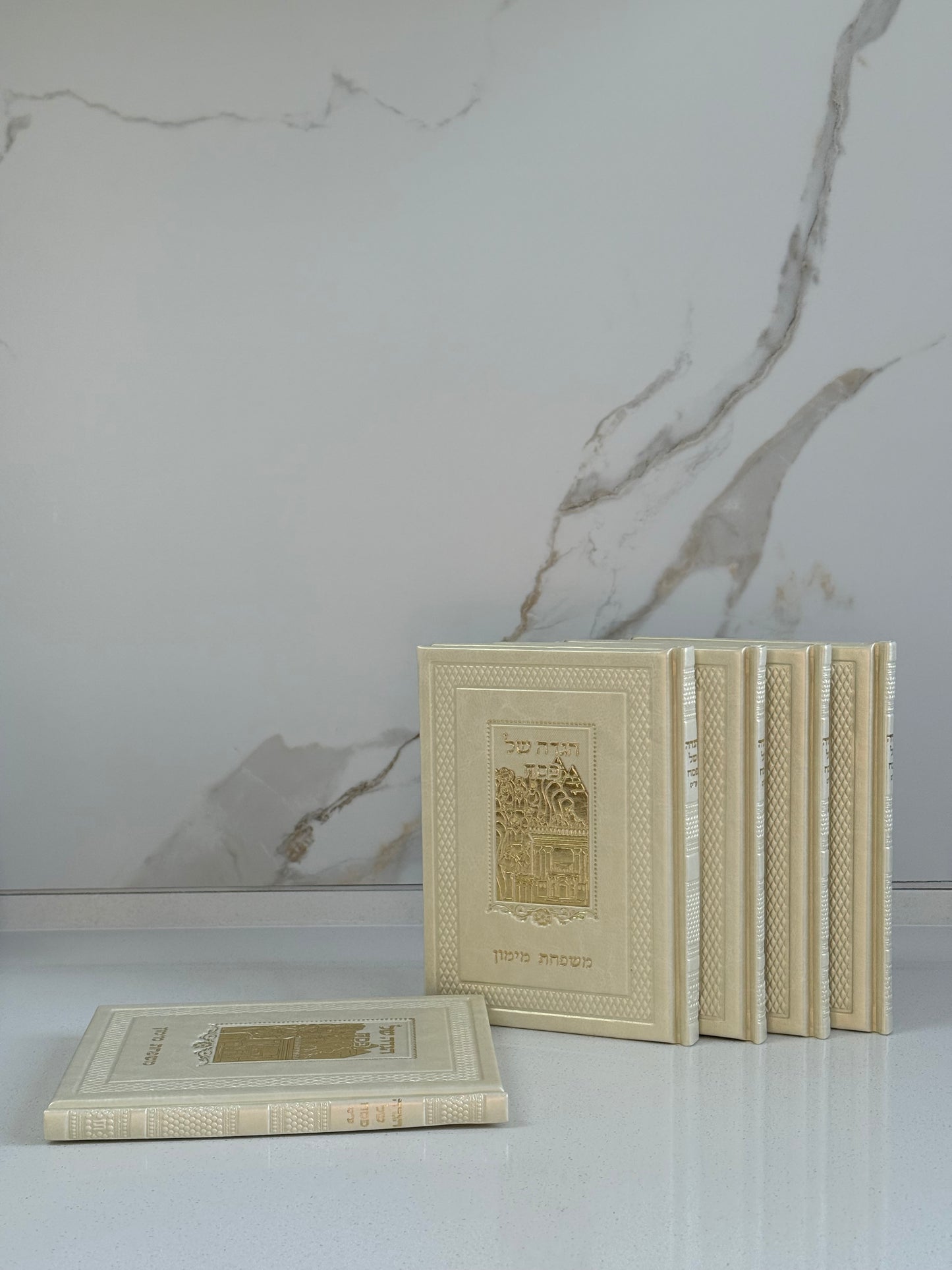 מארז אביב בז׳