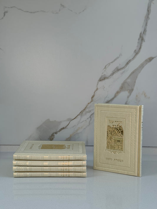 מארז אביב בז׳