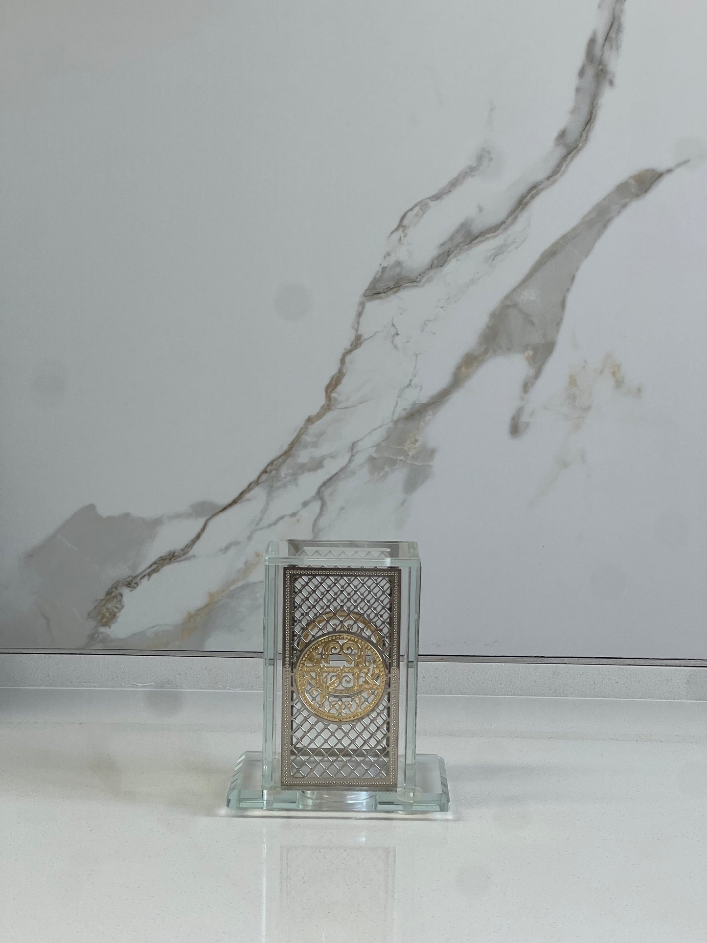 קופת צדקה קריסטל