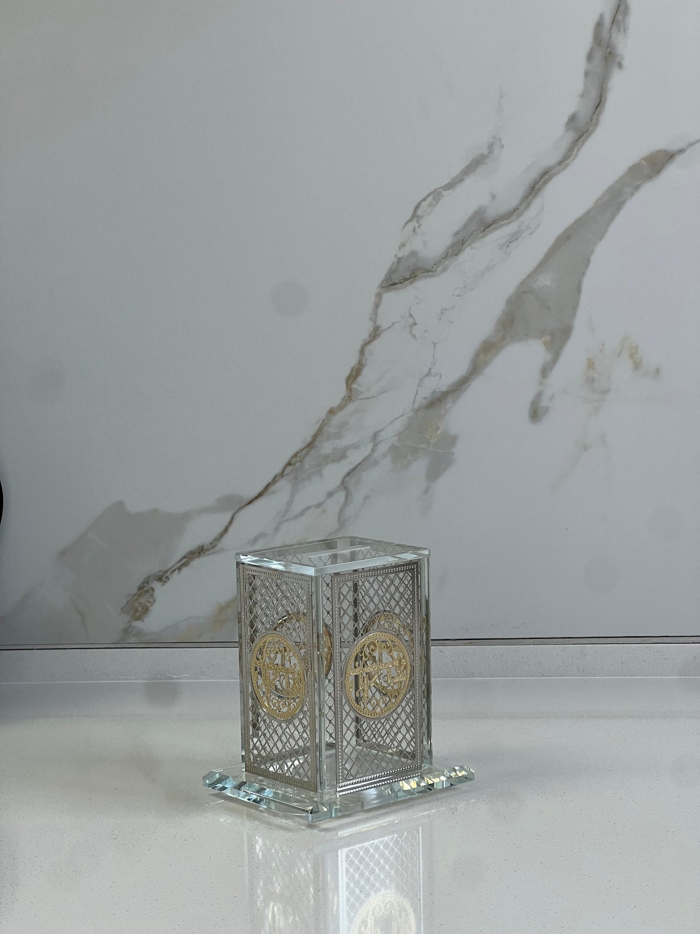 קופת צדקה קריסטל